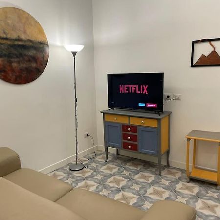 Casa Luciano Al San Carlo Appartement Napels Buitenkant foto